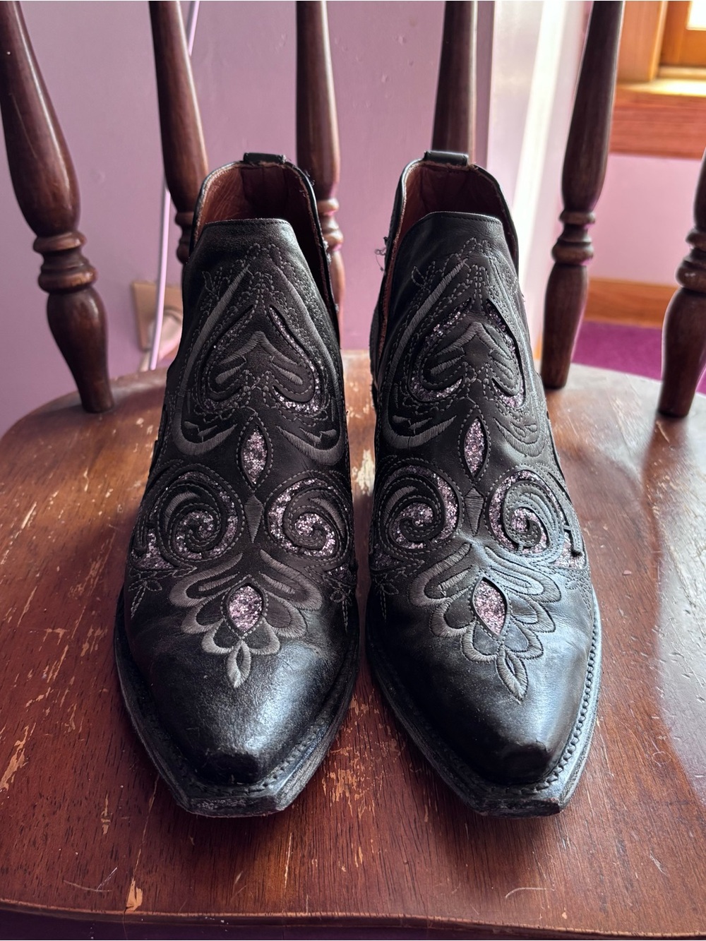 Women's Black Embroidered Cutout Ankle Boots - Stylish Western-Inspired Shoes7.5 - Picture 4 of 9
